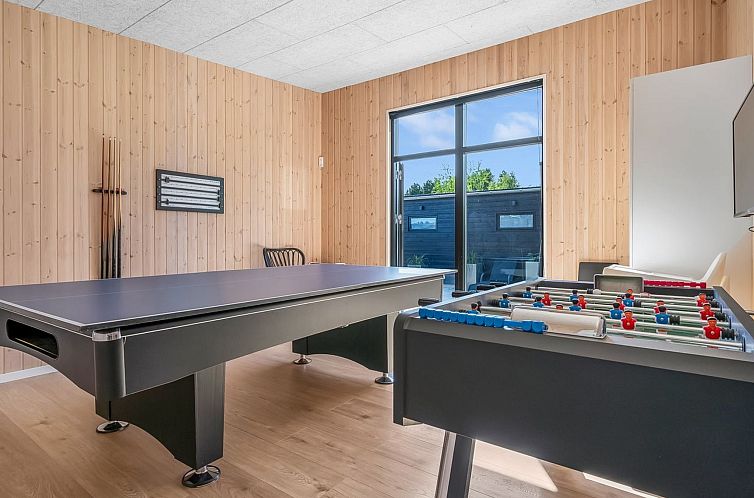 Vakantiehuis "Abbo" - 750m from the sea