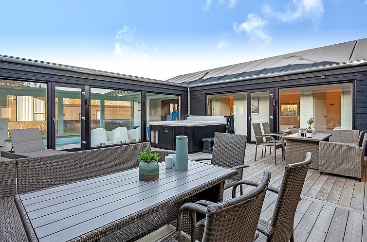 Vakantiehuis "Fritze" - 400m from the sea