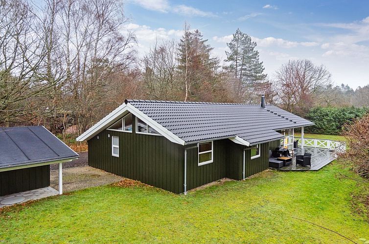 Vakantiehuis "Ananda" - 900m from the sea