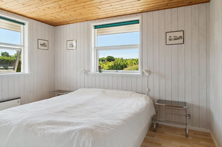 Vakantiehuis "Athislus" - 1.1km from the sea