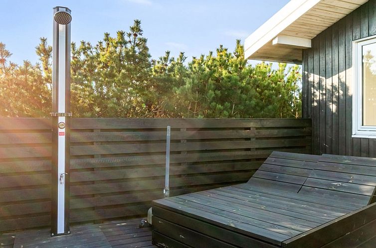 Vakantiehuis "Mirkka" - 200m from the sea