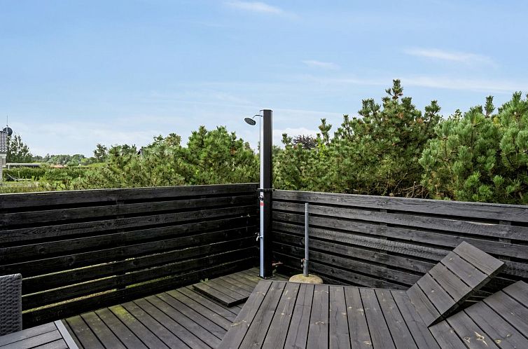 Vakantiehuis "Mirkka" - 200m from the sea
