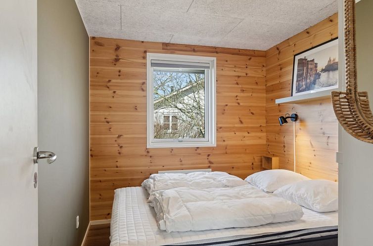 Vakantiehuis "Neele" - 800m from the sea
