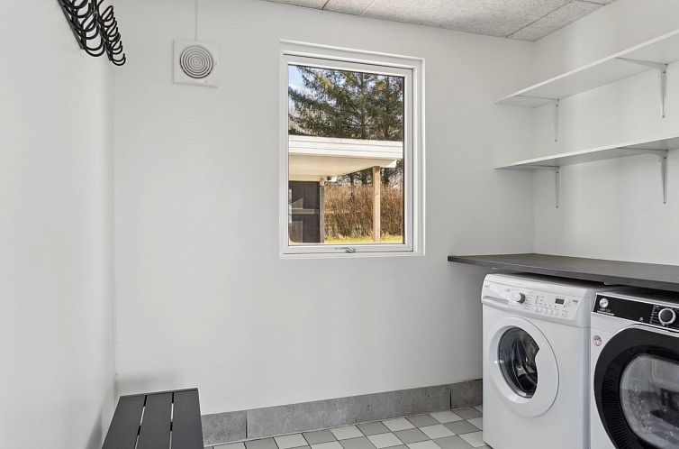 Vakantiehuis "Neele" - 800m from the sea