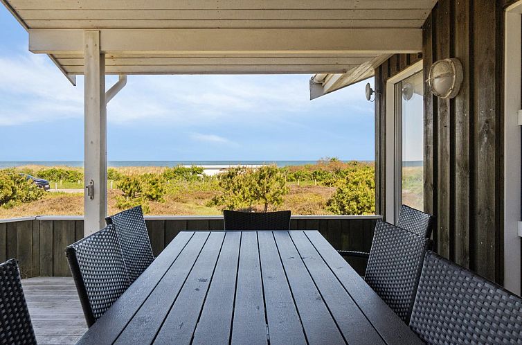 Vakantiehuis "Suometar" - 90m from the sea