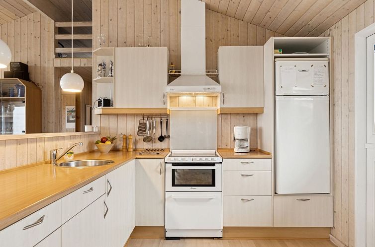 Vakantiehuis "Suometar" - 90m from the sea