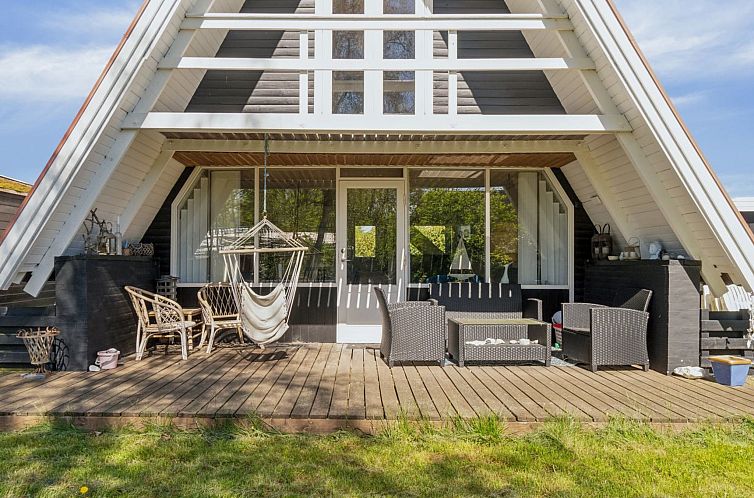 Vakantiehuis "Edgar" - 300m from the sea