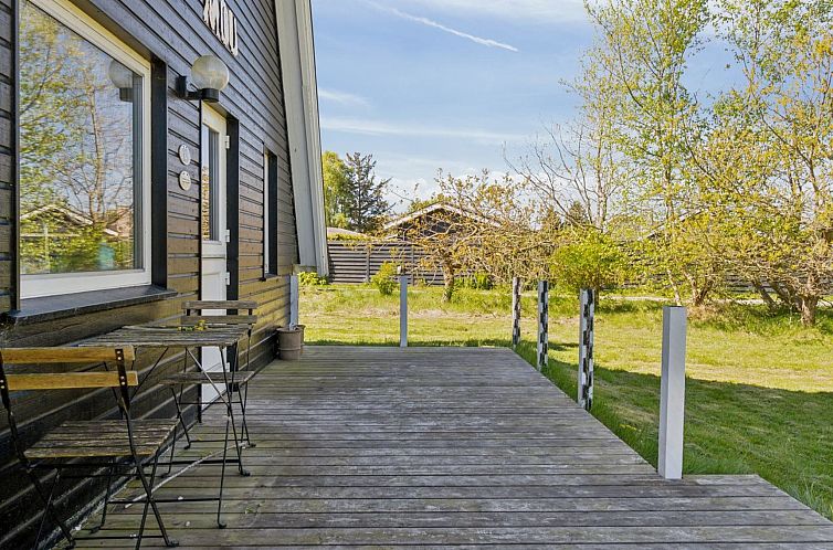 Vakantiehuis "Edgar" - 300m from the sea