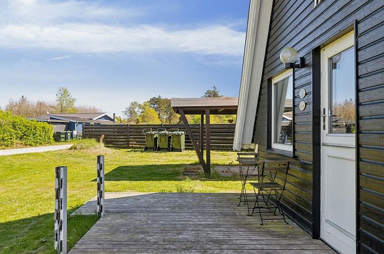 Vakantiehuis "Edgar" - 300m from the sea