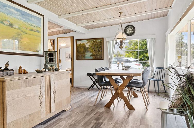 Vakantiehuis "Aslak" - 600m from the sea