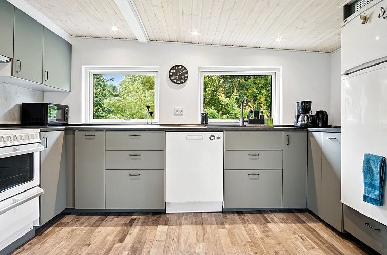 Vakantiehuis "Aslak" - 600m from the sea