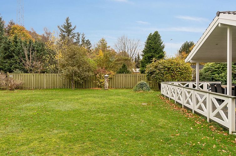 Vakantiehuis "Ananda" - 900m from the sea