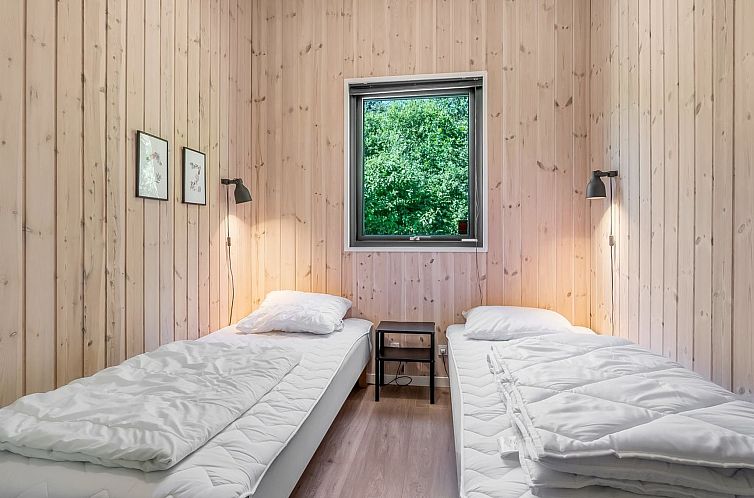 Vakantiehuis "Abbo" - 750m from the sea