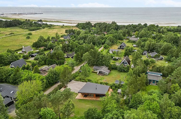 Vakantiehuis "Karlene" - 300m from the sea