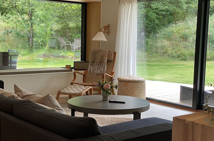 Vakantiehuis "Karlene" - 300m from the sea