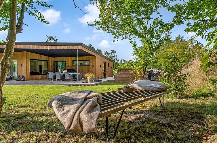 Vakantiehuis "Karlene" - 300m from the sea