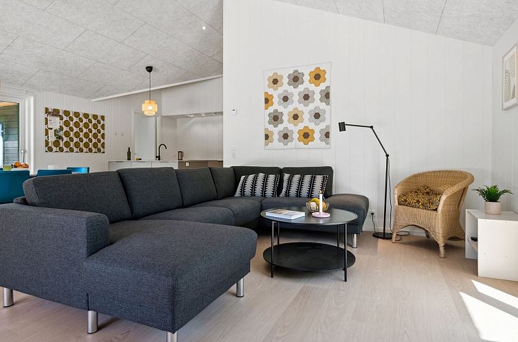 Vakantiehuis "Nicolas" - 500m from the sea