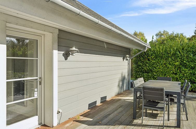 Vakantiehuis "Marrit" - 500m from the sea