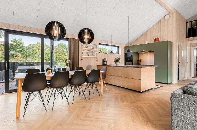 Vakantiehuis "Artur" - 800m from the sea