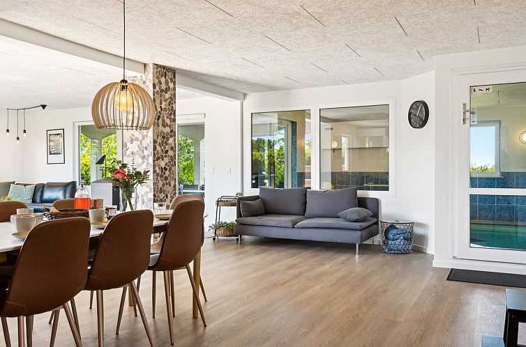 Vakantiehuis "Eunice" - 850m from the sea