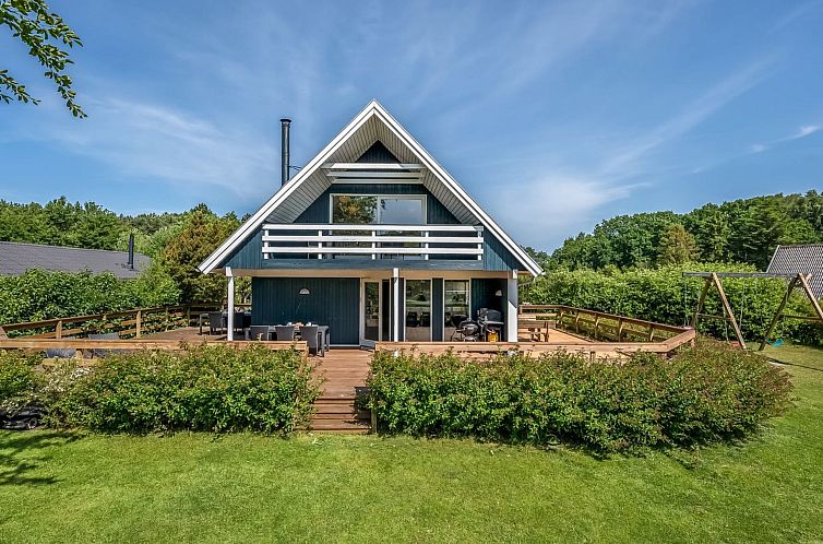 Vakantiehuis "Hekla" - 150m from the sea