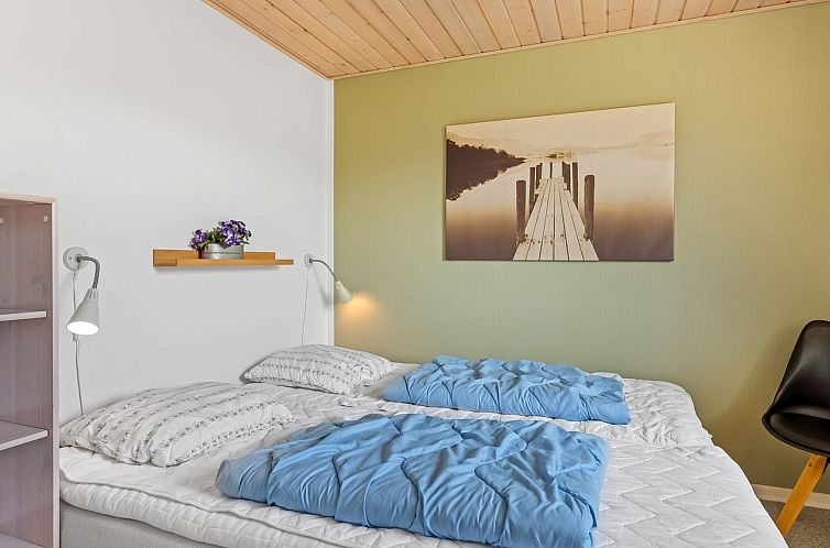 Vakantiehuis "Hekla" - 150m from the sea