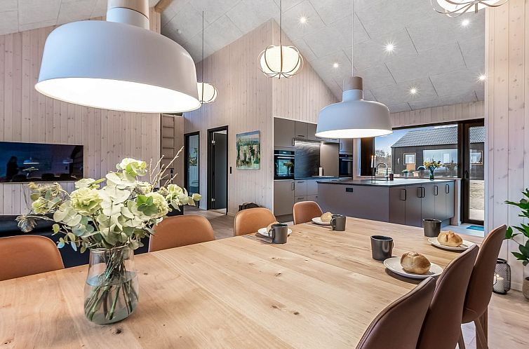 Vakantiehuis "Gustaf" - 800m from the sea
