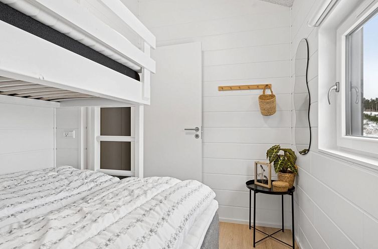 Vakantiehuis "Lanessa" - 800m from the sea