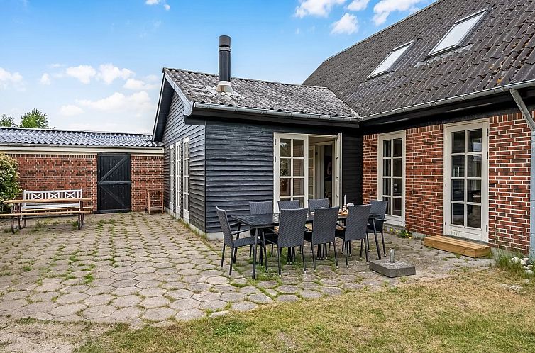 Vakantiehuis "Chiuvana" - 250m from the sea