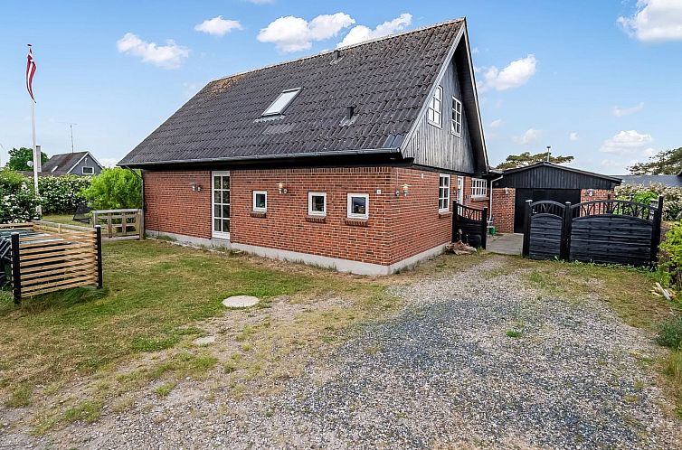 Vakantiehuis "Chiuvana" - 250m from the sea