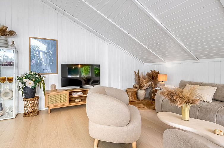 Vakantiehuis "Kristanna" - 1.2km from the sea
