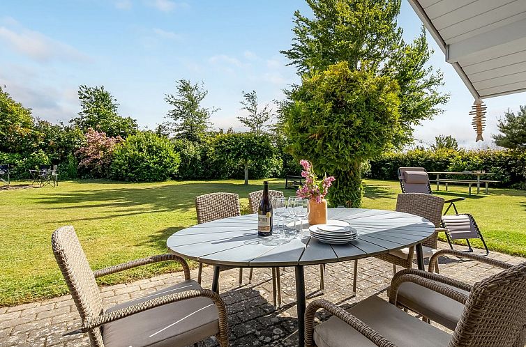 Vakantiehuis "Kristanna" - 1.2km from the sea