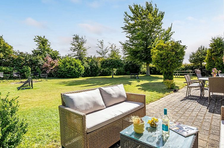 Vakantiehuis "Kristanna" - 1.2km from the sea