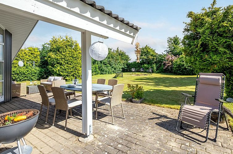 Vakantiehuis "Kristanna" - 1.2km from the sea