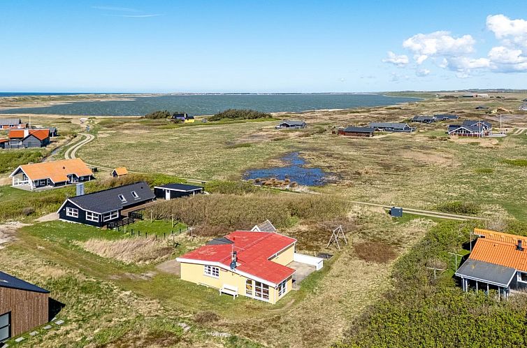 Vakantiehuis "Luiza" - 300m from the sea