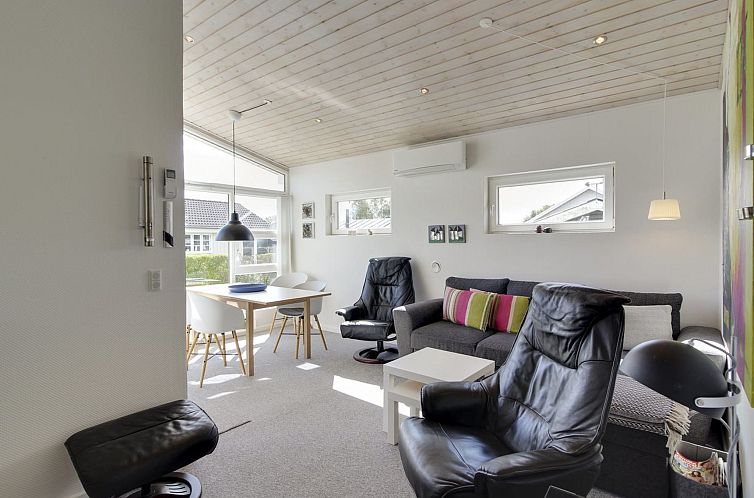 Vakantiehuis "Emmik" - 150m from the sea