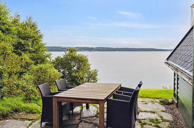 Vakantiehuis "Fifi" - 10m to the fjord