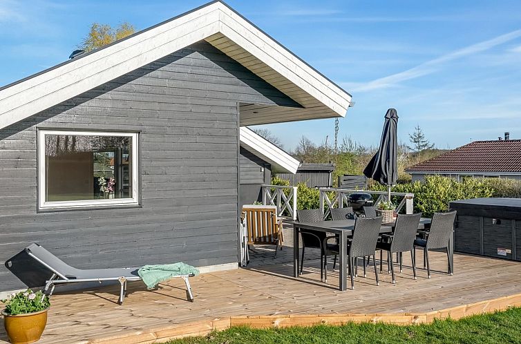 Vakantiehuis "Joannes" - 200m from the sea