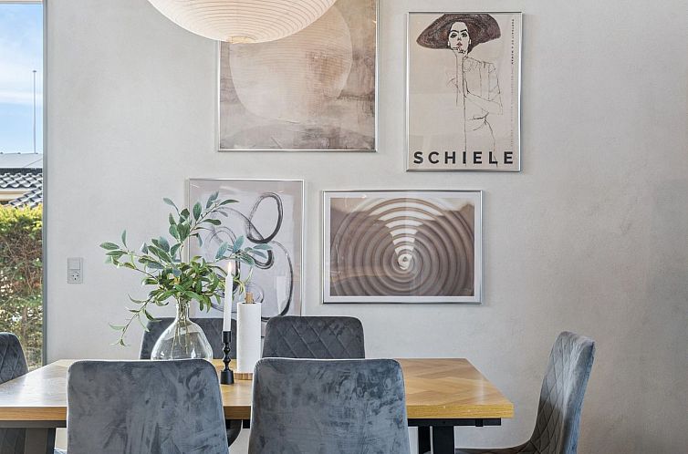 Vakantiehuis "Elvie" - 150m from the sea