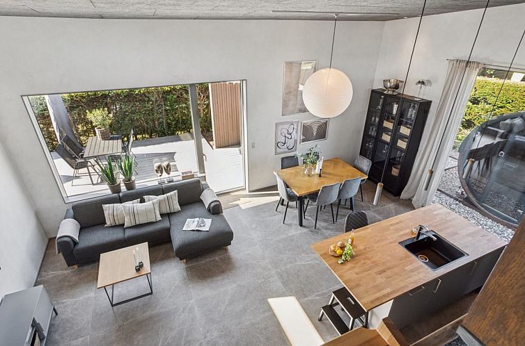 Vakantiehuis "Elvie" - 150m from the sea