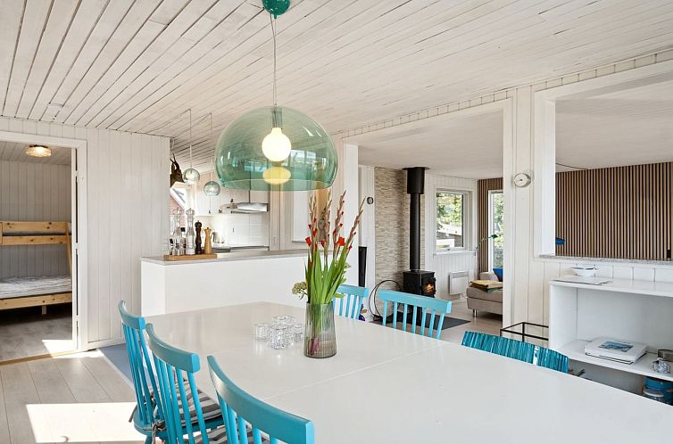 Vakantiehuis "Elvie" - 150m from the sea
