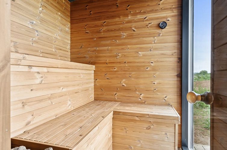 Vakantiehuis "Anelle" - 500m from the sea