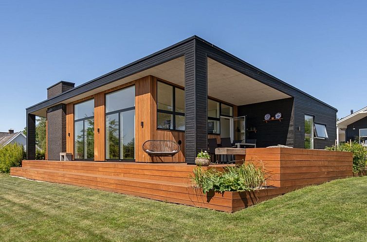 Vakantiehuis "Karitte" - 300m from the sea