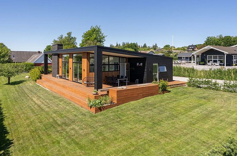 Vakantiehuis "Karitte" - 300m from the sea