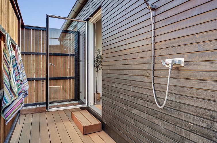 Vakantiehuis "Karitte" - 300m from the sea