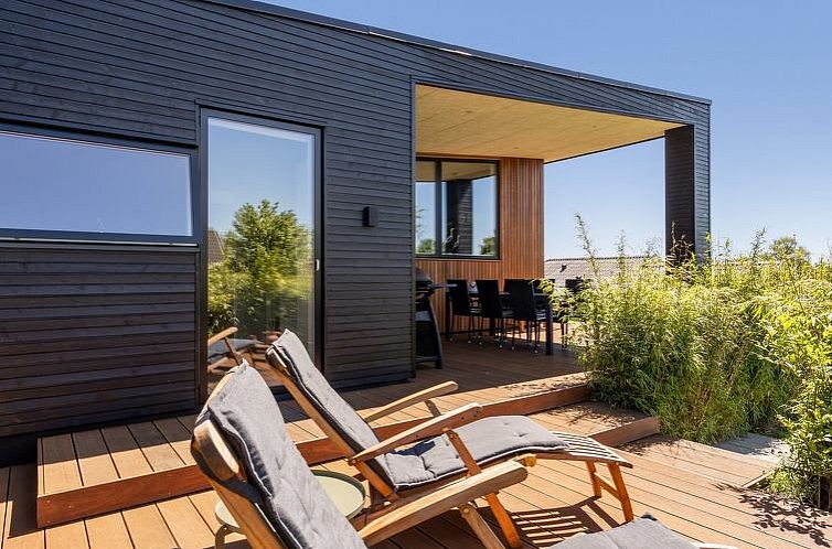 Vakantiehuis "Karitte" - 300m from the sea