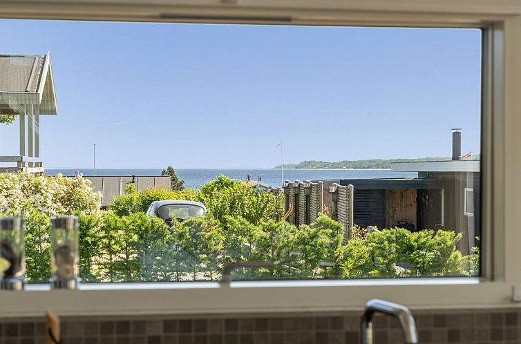 Vakantiehuis "Karitte" - 300m from the sea