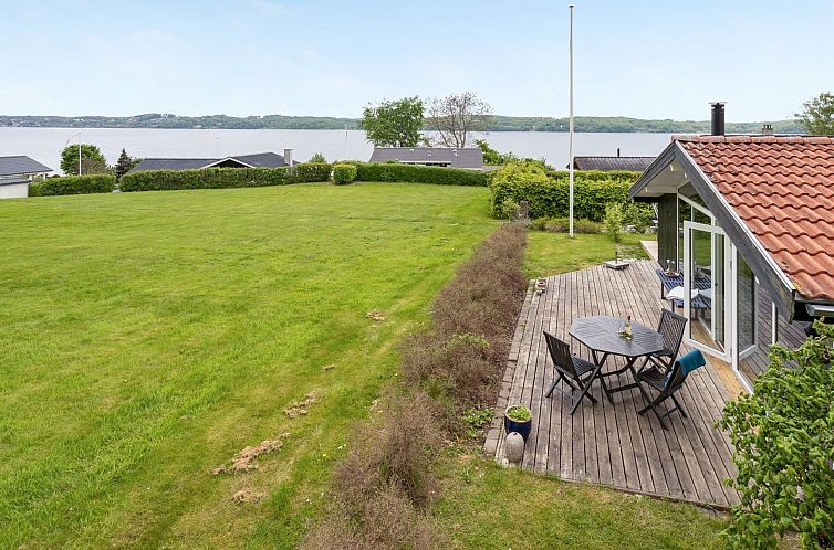 Vakantiehuis "Stiane" - 100m to the fjord