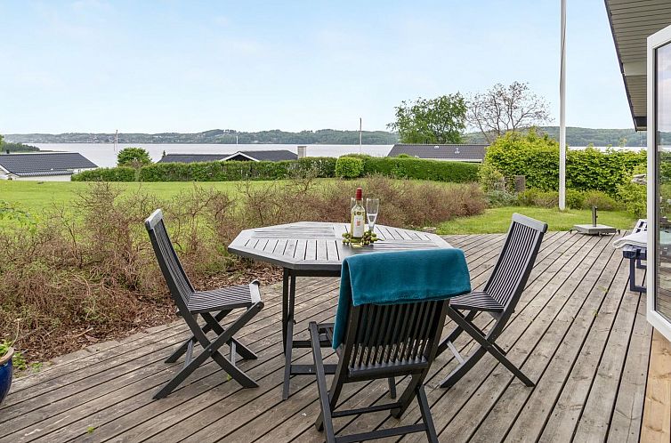 Vakantiehuis "Stiane" - 100m to the fjord