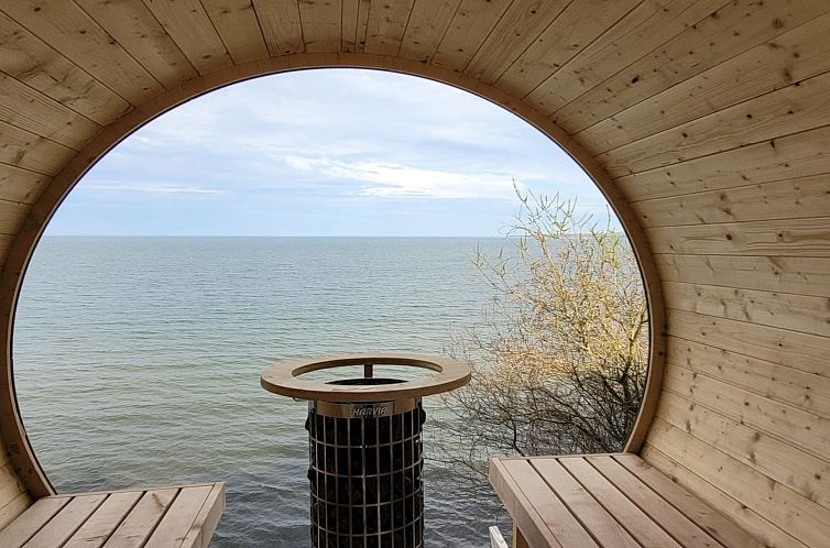 Vakantiehuis "Alimpij" - 5m from the sea